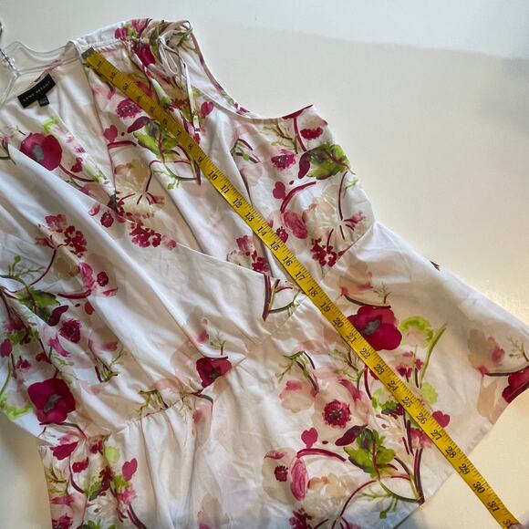 Lane Bryant Faux Wrap Tank Women's Size 22/24 White Floral Sleeveless Top 3X - Picture 8 of 8